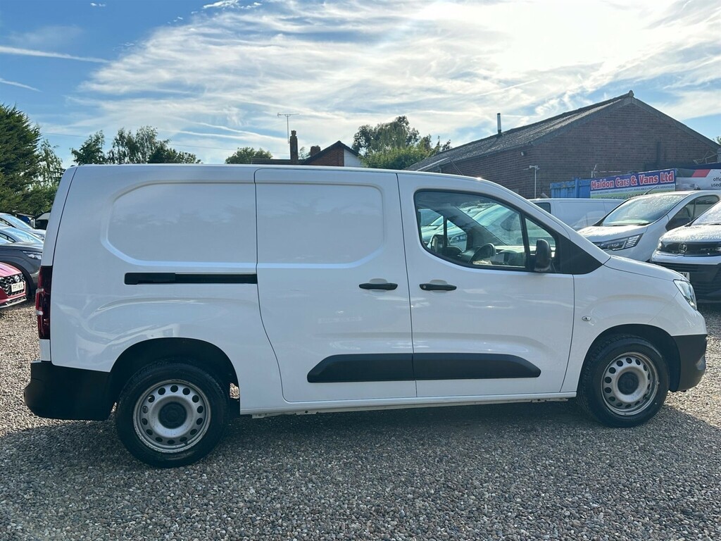 Vauxhall Combo 1.5 Turbo D 2300 Dynamic L2 H1 Euro 6 DN21VYK White #6