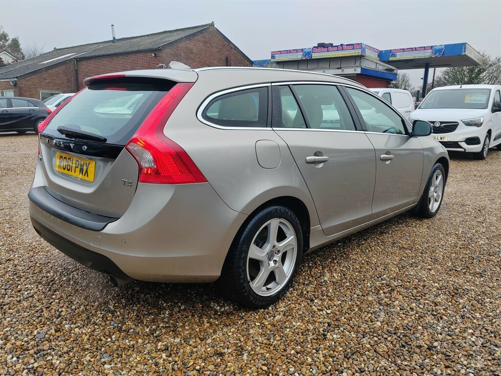 Volvo V60 1.6 T4 Se Lux Powershift Euro 5 Gold #5