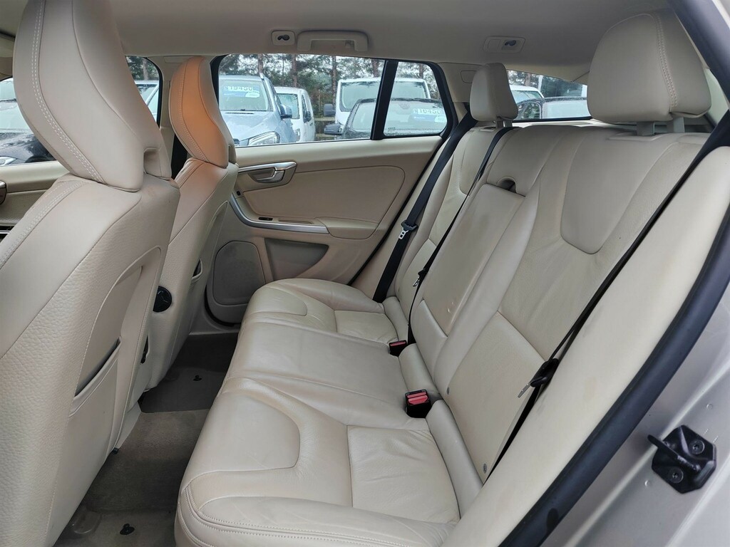 Volvo V60 D3 Se Grey #11