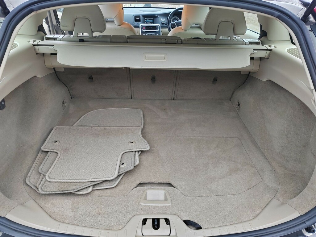 Volvo V60 D3 Se Grey #12