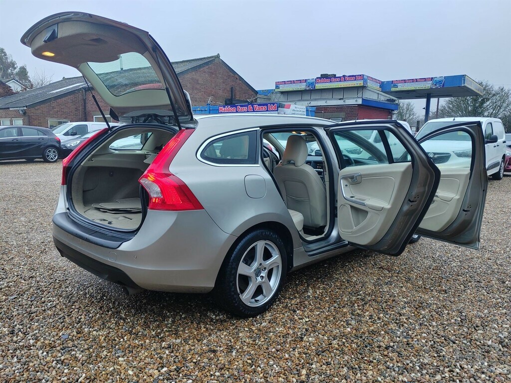 Volvo V60 D3 Se Grey #31