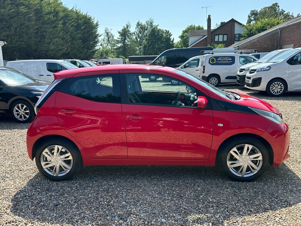 Toyota Aygo 1.0 Vvt-i X-pression X-shift Euro 5 Euro 5 Red #6
