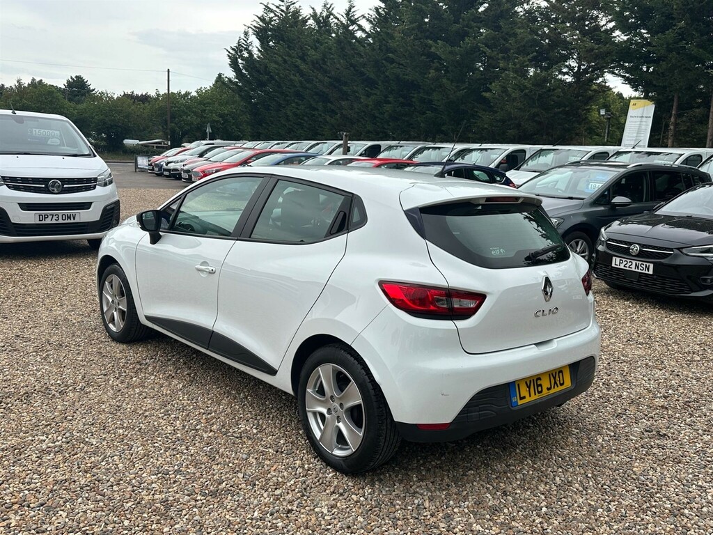 Renault Clio 1.2 16V Play Euro 6 White #3