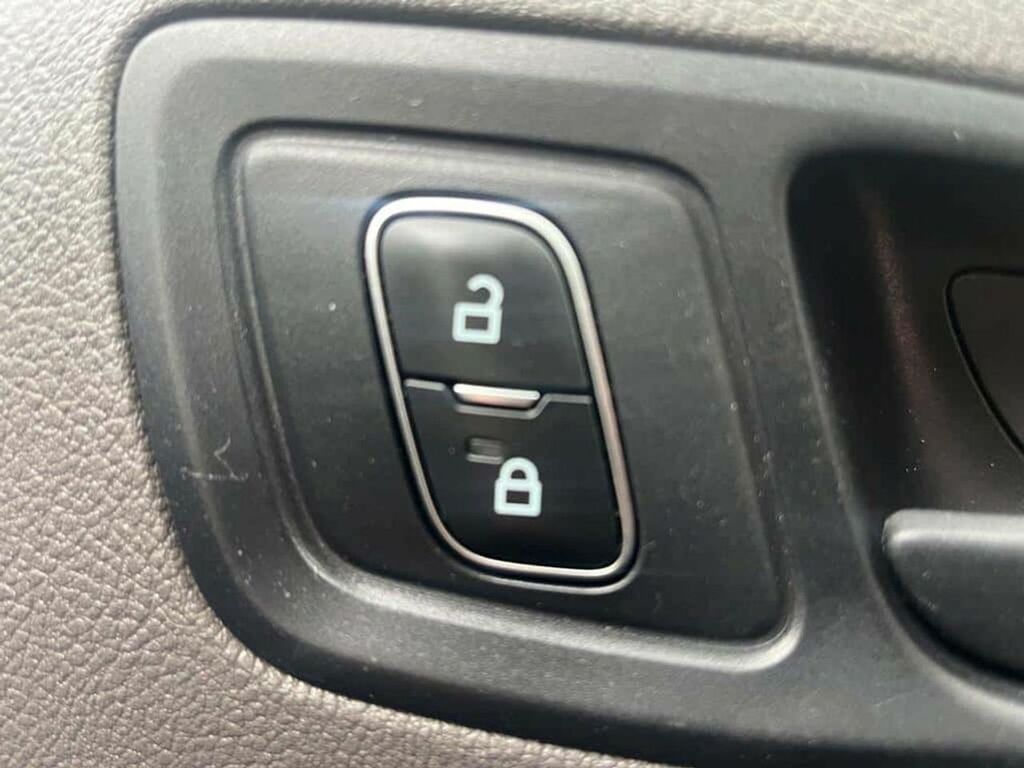Ford Transit Connect Ex.vat 2019 Ford Transit Connect 1.5 240 Limited T Blue #40