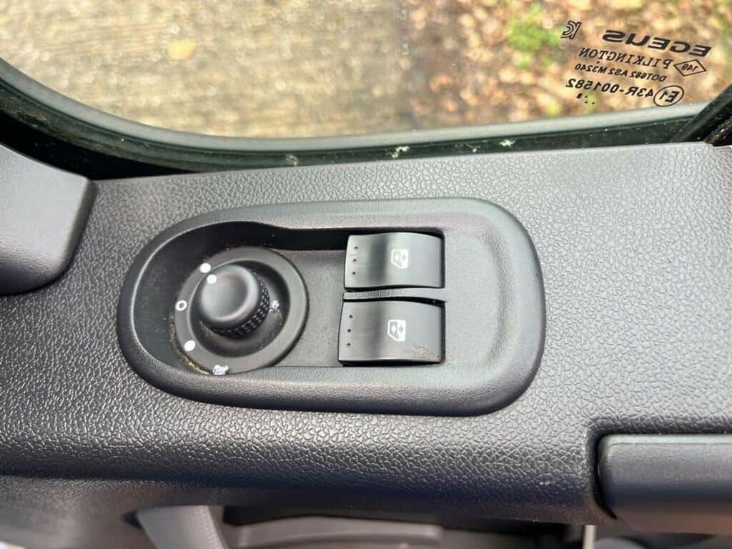 Vauxhall Movano 2.3 Cdti White #28
