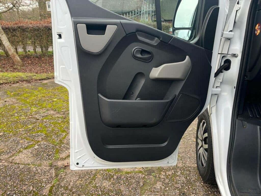 Vauxhall Movano 2.3 Cdti White #26