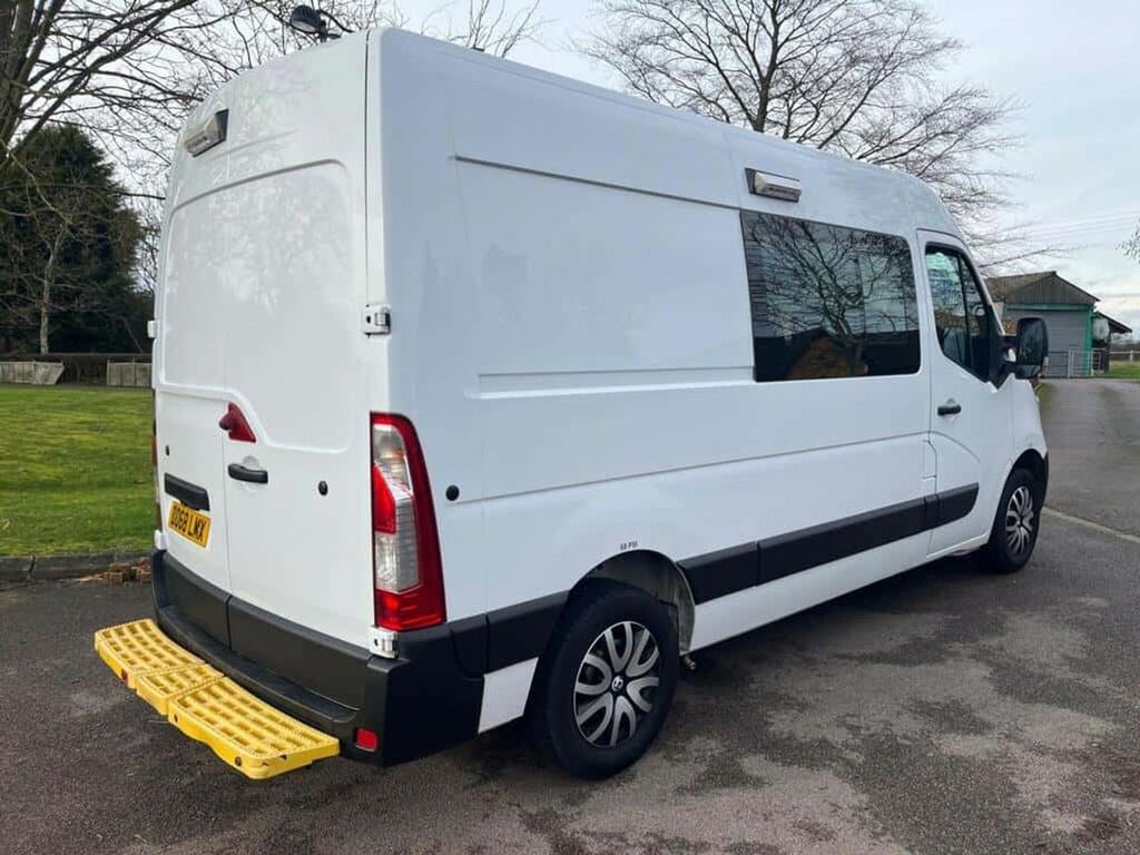 Vauxhall Movano Mpv White #4