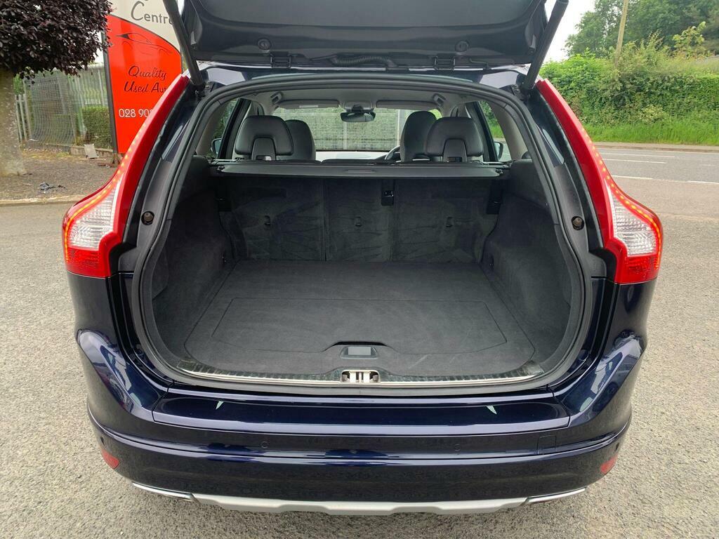 Volvo XC60 2.4 D5 R-design Lux Nav Awd 217 Bhp Grey #12