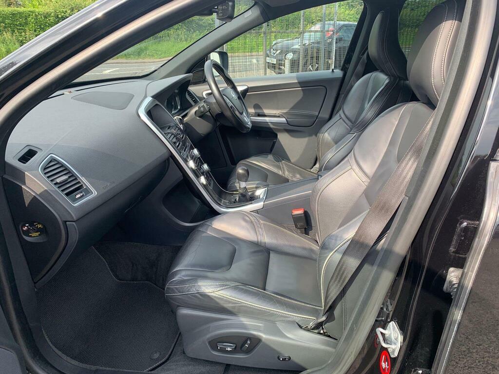 Volvo XC60 D4 190 R Design Lux Nav Black #7