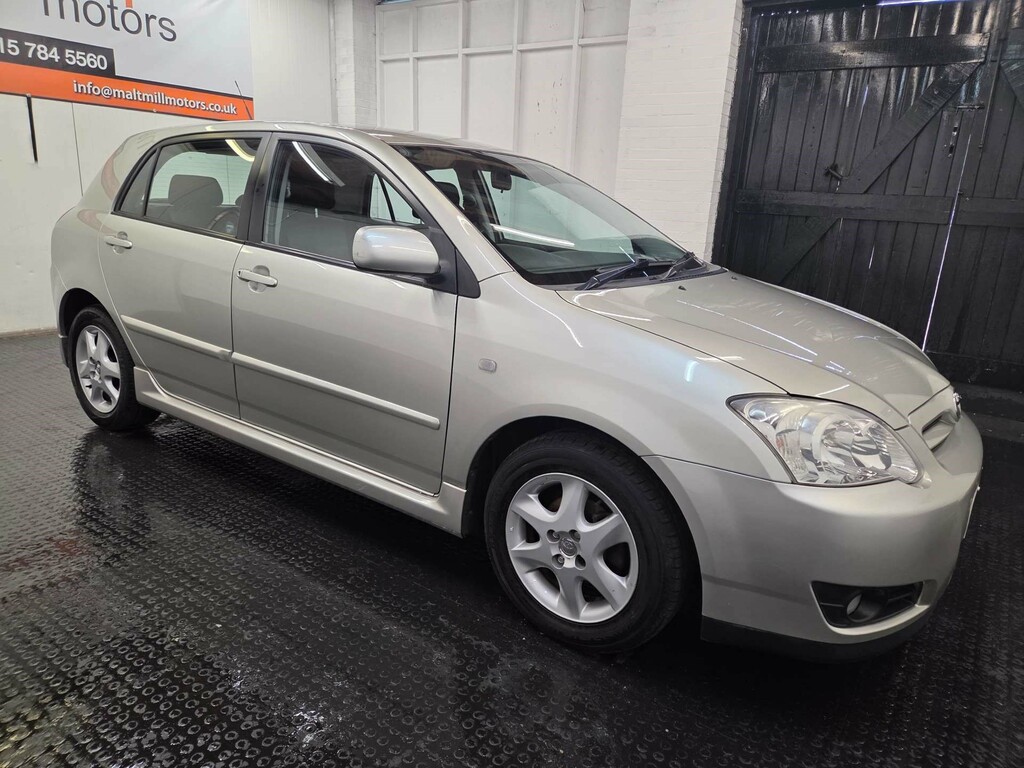 Toyota Corolla Hatchback 1.6 Black #25