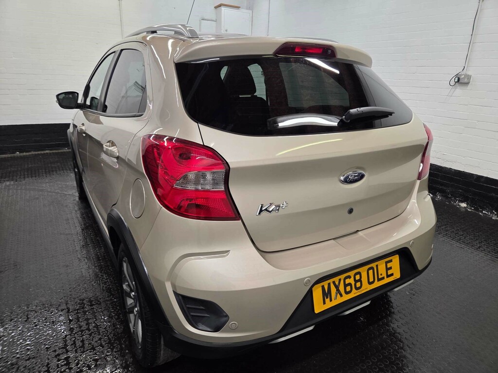 Ford KA+ Active #4