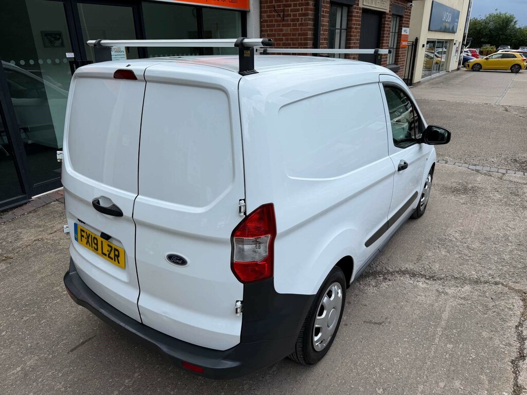 Ford Transit Courier  Silver #9