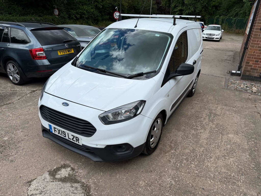 Ford Transit Courier  Silver #20