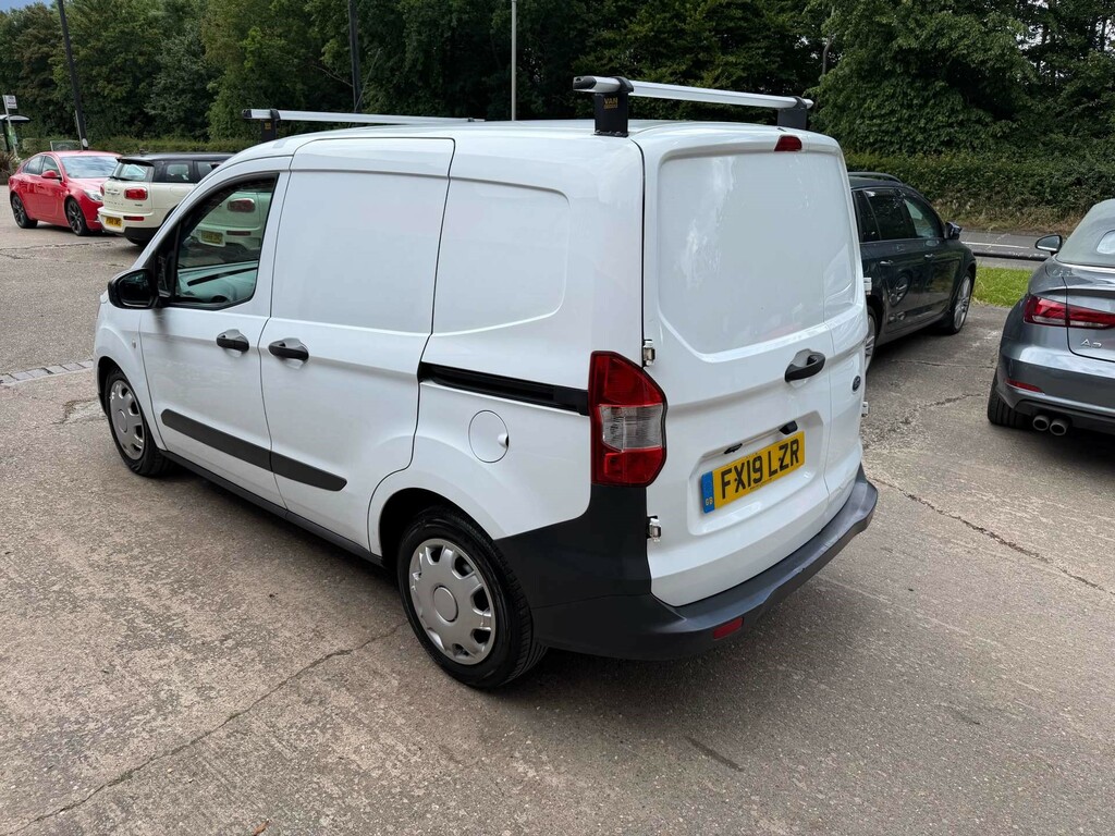 Ford Transit Courier  Silver #15