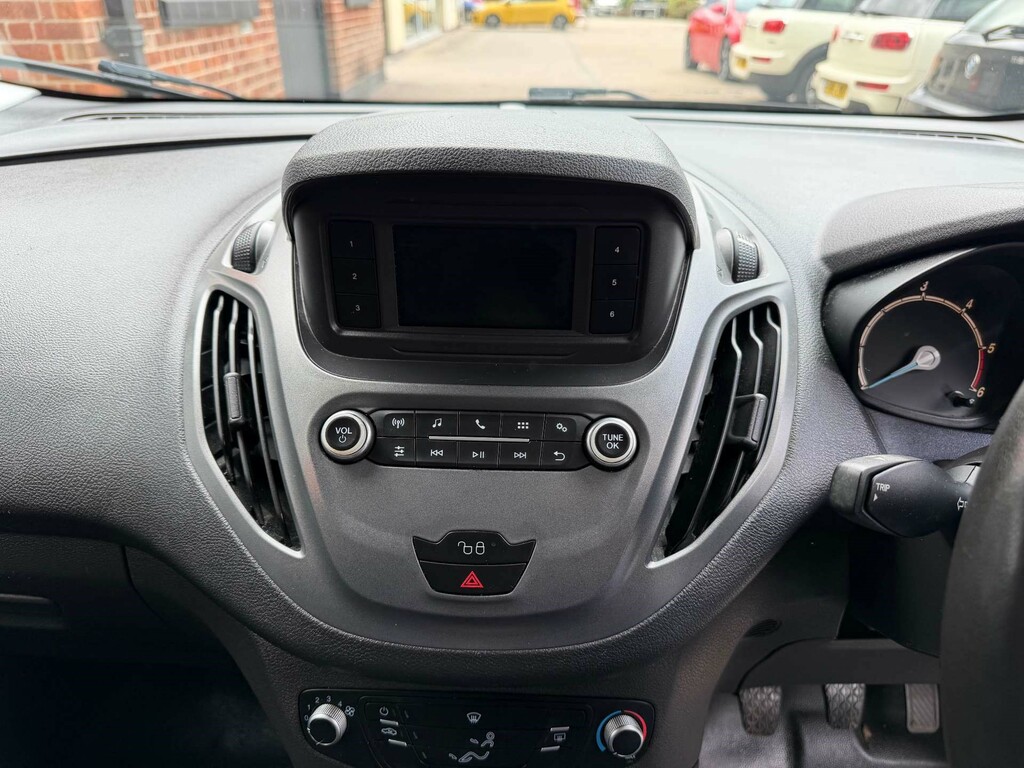 Ford Transit Courier  Silver #24