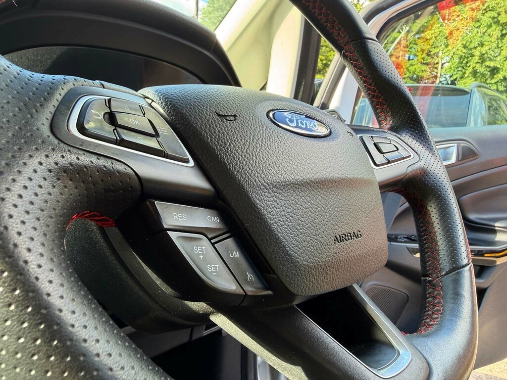 Ford Ecosport 1L Titanium White #31