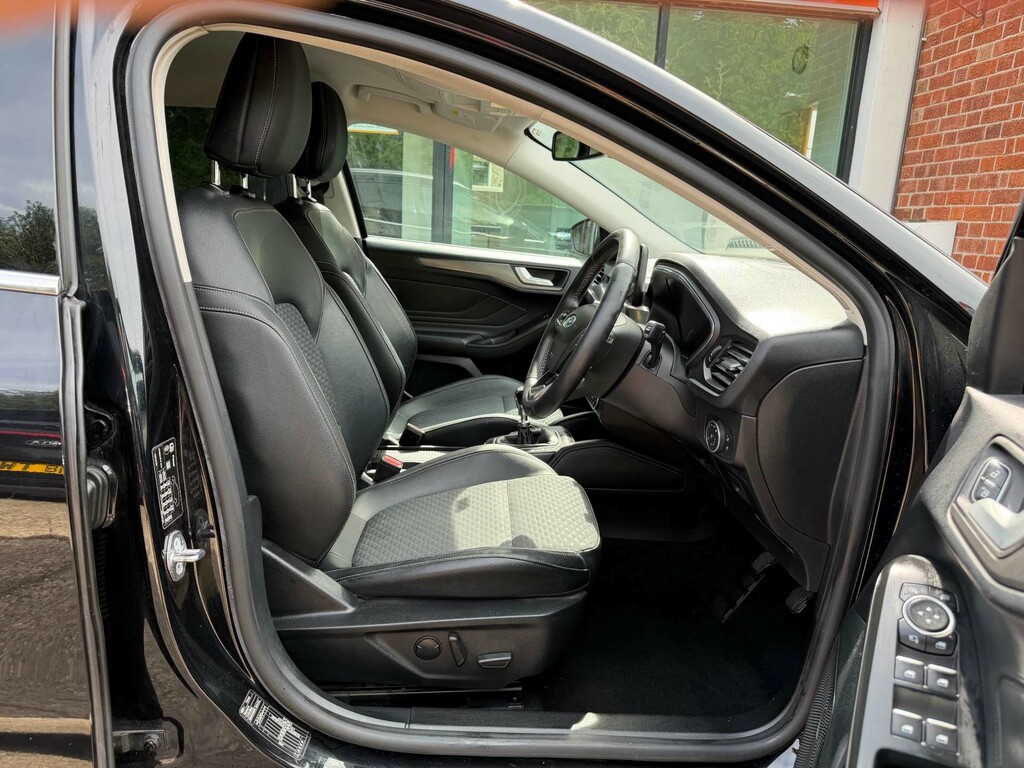 Ford Focus Titanium X Tdci YP20AYF Black #2