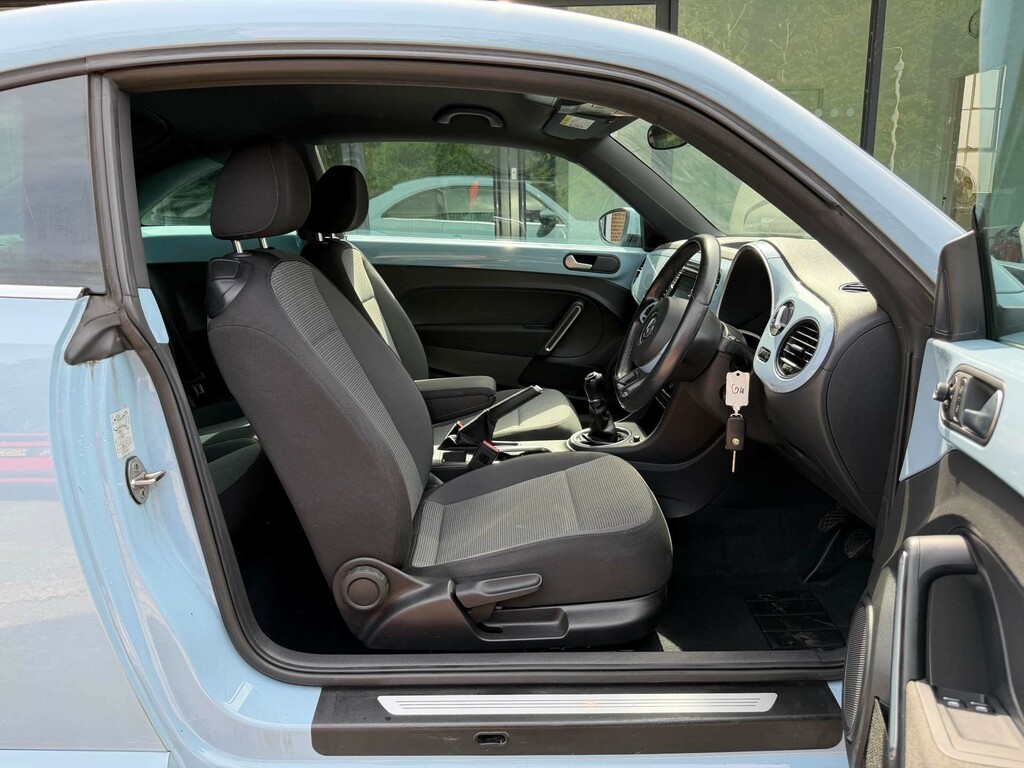 Volkswagen Beetle Design Tdi Bluemotion Technology  #2