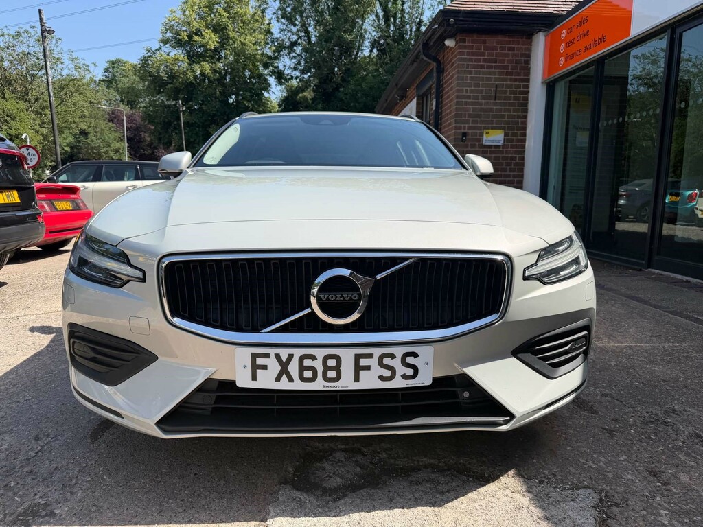 Volvo V60 Momentum D4  #4