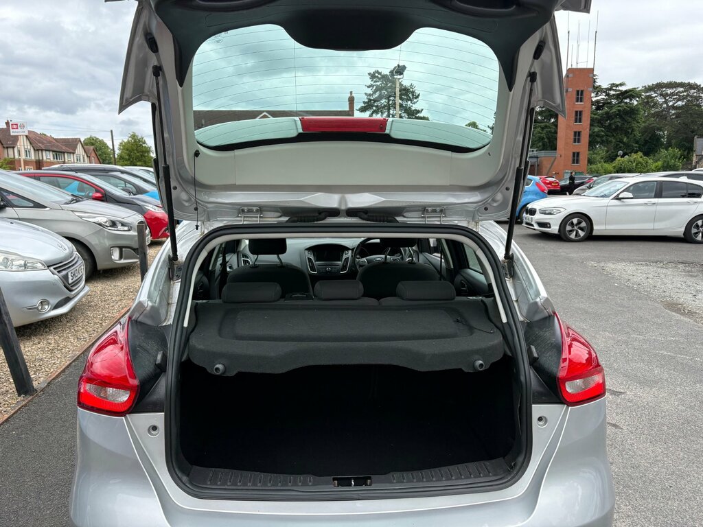 Ford Focus 1.0T Ecoboost Titanium Hatchback Silver #5