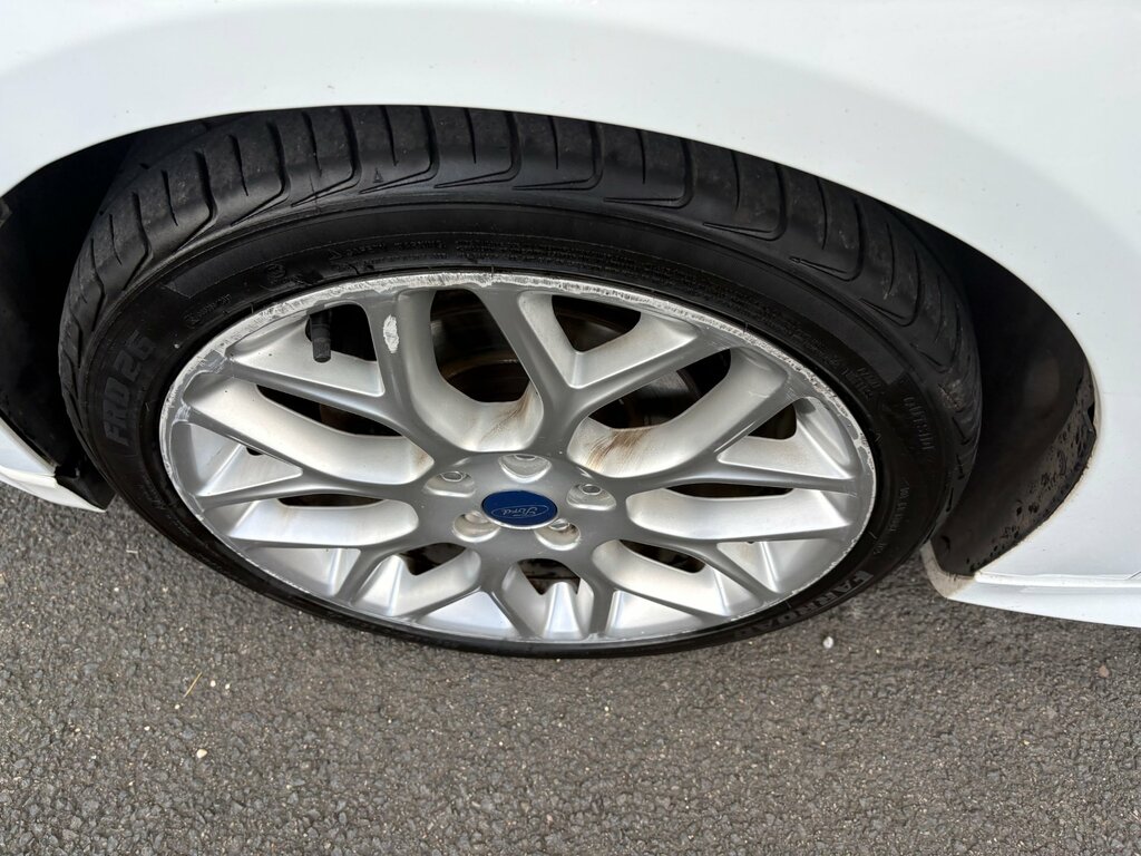 Ford Focus 1.0T Ecoboost Zetec S Hatchback CN16PVT White #6