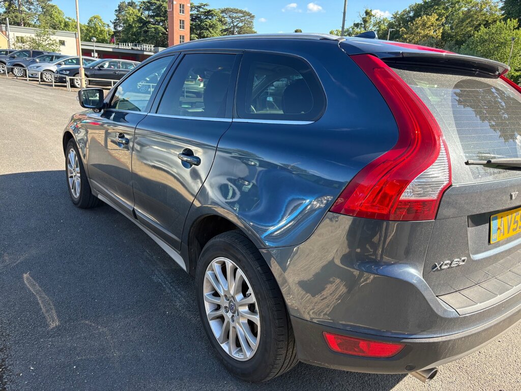 Volvo XC60 2.4 D5 Se Lux Premium Suv Geartronic Aw Blue #4