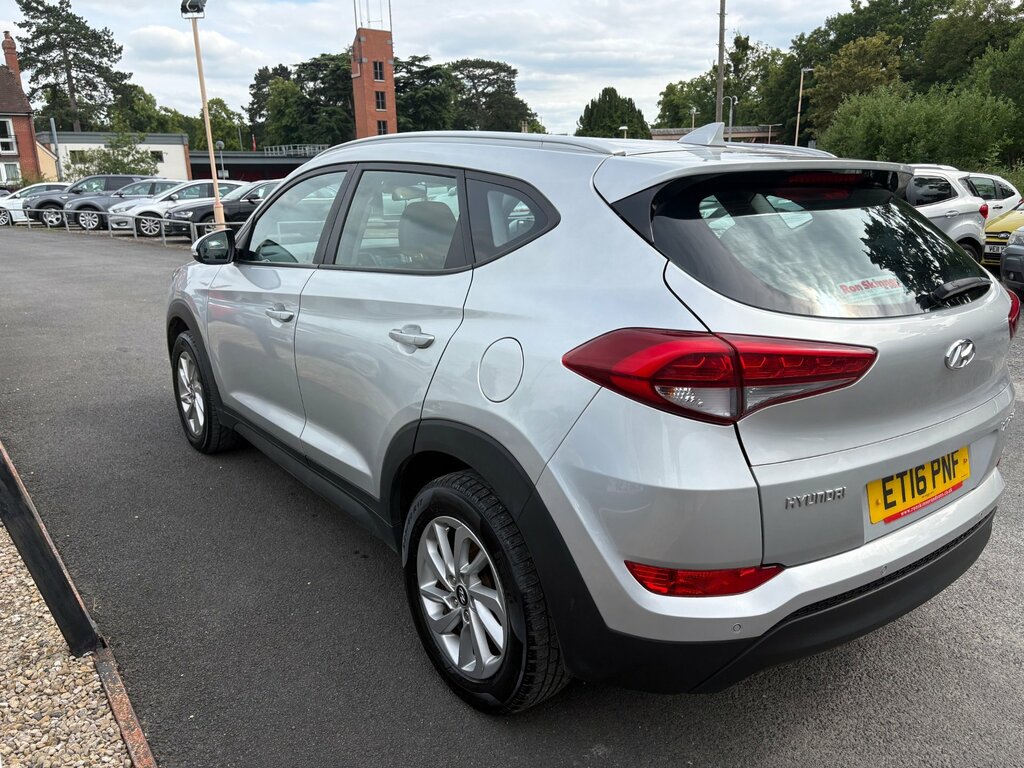 Hyundai Tucson 1.6 Gdi Blue Drive Se Suv Euro 6 ET16PNF Silver #4