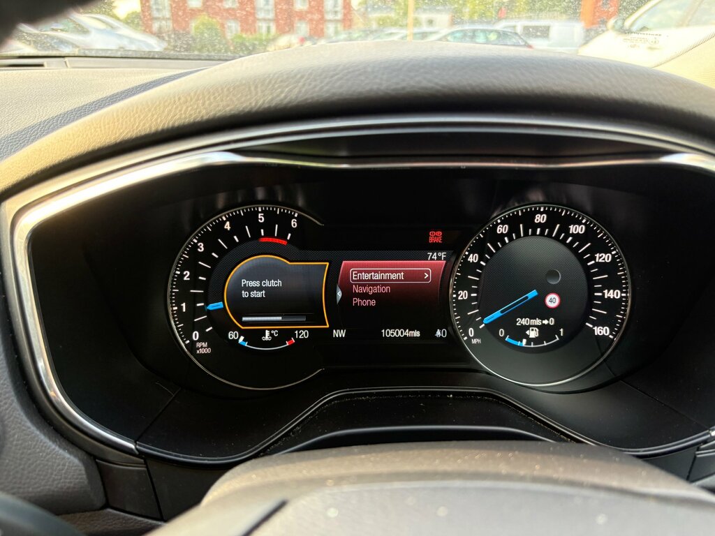 Ford Mondeo Hatchback Blue #14