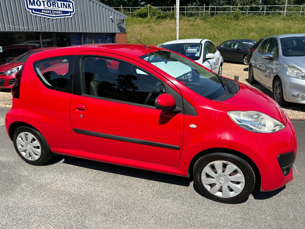 Peugeot 107 1.0 12V Active Hatchback Euro 5 Red #2