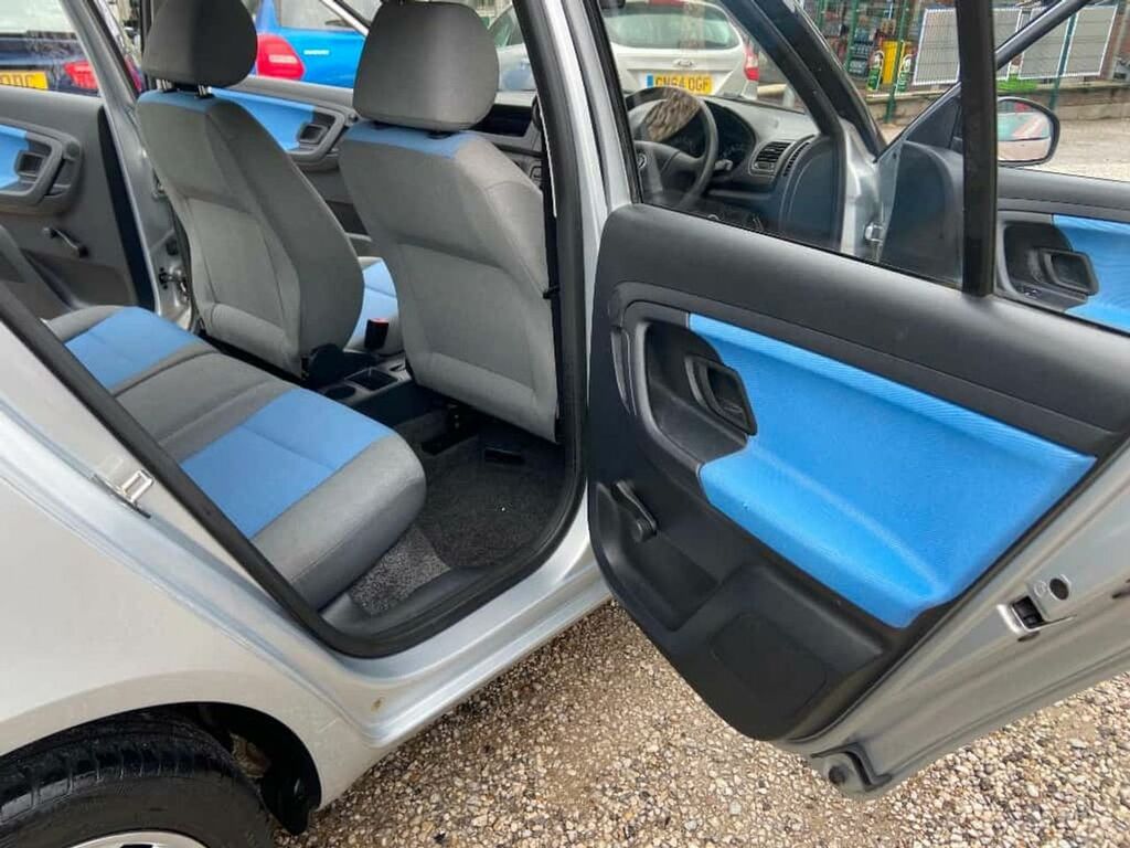 Skoda Fabia 1.2 1 Orange #10
