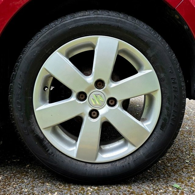 Suzuki Swift Red #33