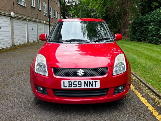 Suzuki Swift Glx Hatchback Red #2