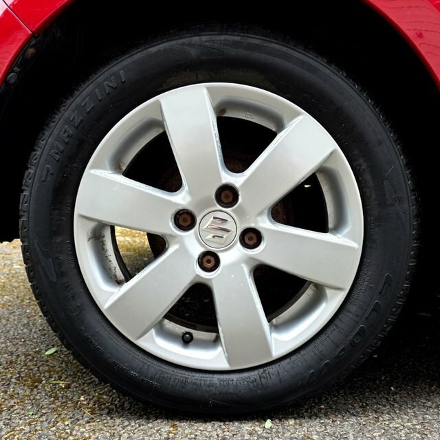 Suzuki Swift Red #32