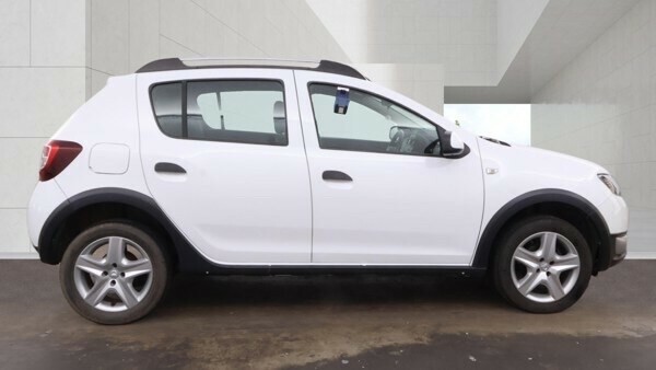 Dacia Sandero Stepway 1.5 Dci Laureate Hatchback White #6