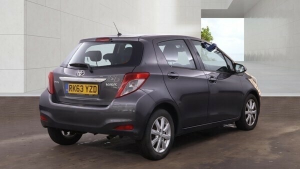 Toyota Yaris 1.4 D-4d Tr Hatchback Grey #4