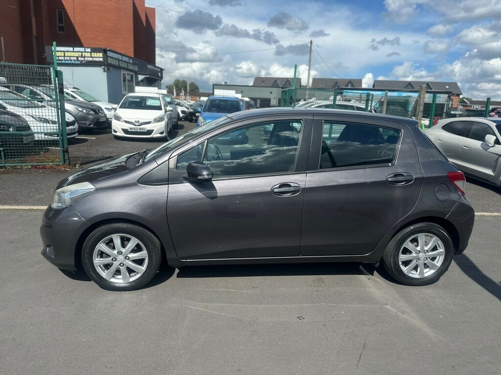 Toyota Yaris 1.4 D-4d Tr Hatchback Grey #3