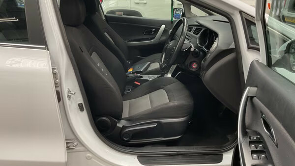 Kia Ceed 2013 1.6 Crdi Ecodynamics 1 Sportswagon Black #11