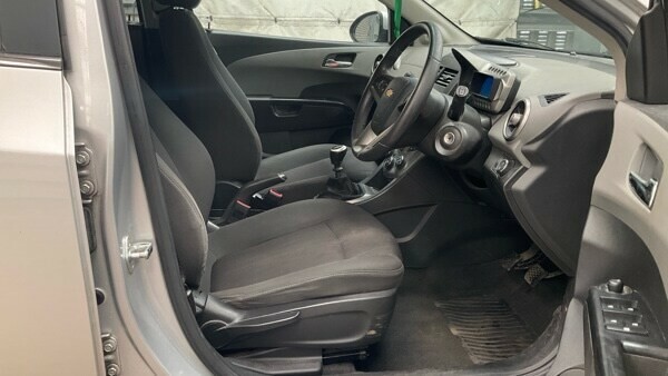 Chevrolet Aveo Ltz Grey #10