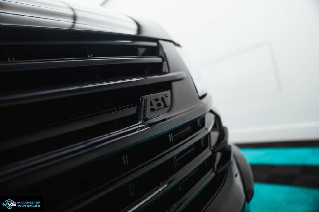 Volkswagen Transporter 2L Highline Black #6