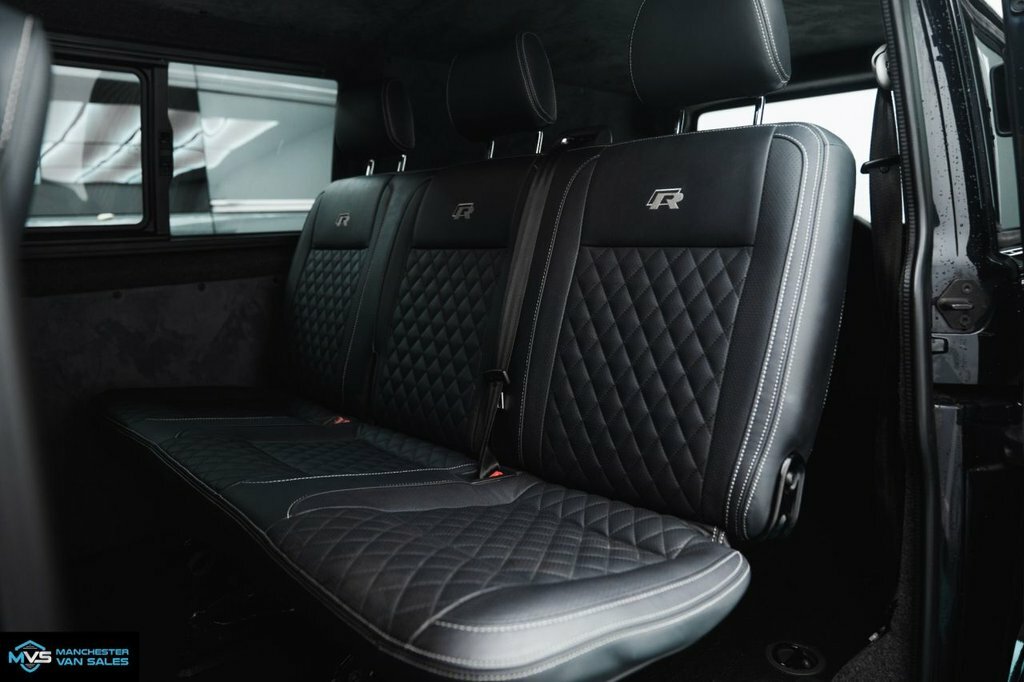 Volkswagen Transporter 2L Highline Black #5