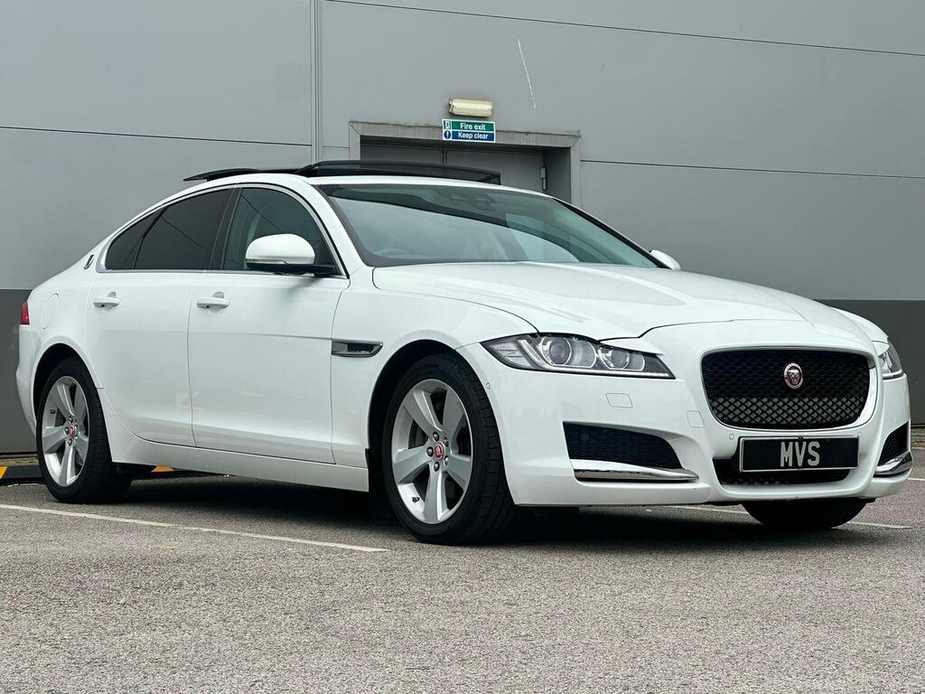 Jaguar XF Saloon 2.0D Portfolio Euro 6 Ss 2015 White