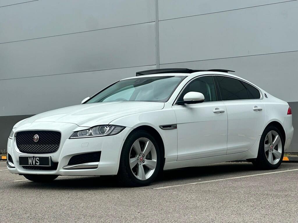 Jaguar XF Saloon 2.0D Portfolio Euro 6 Ss 2015 White #4