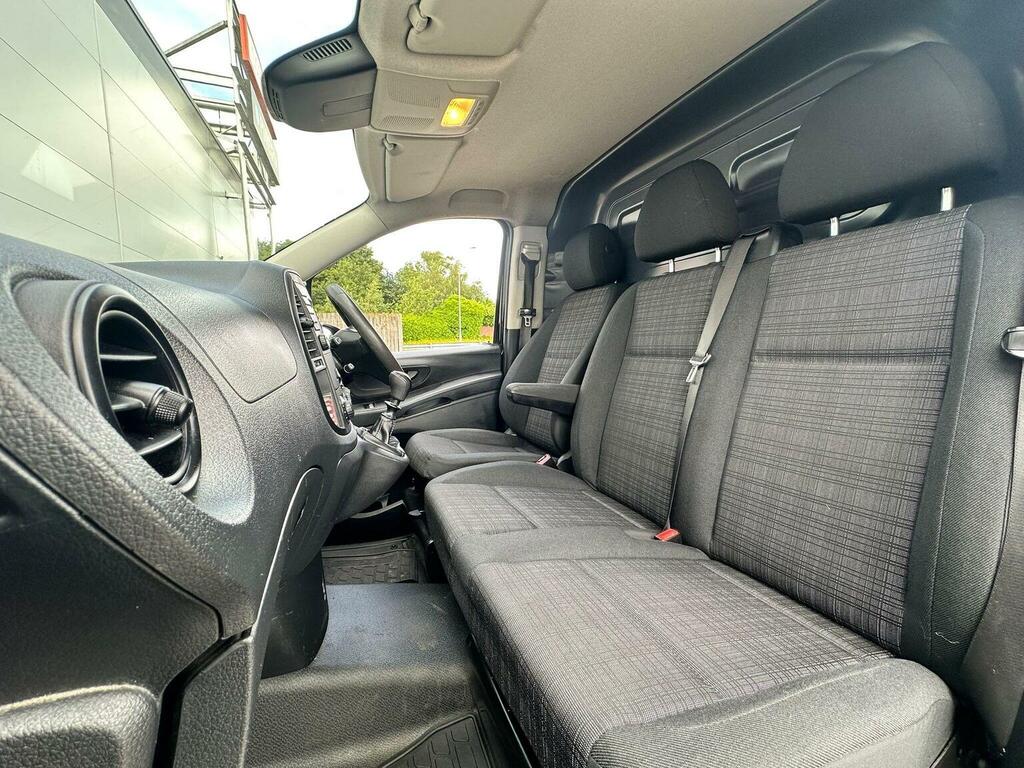 Mercedes-Benz Vito 114 Bluetec White #24