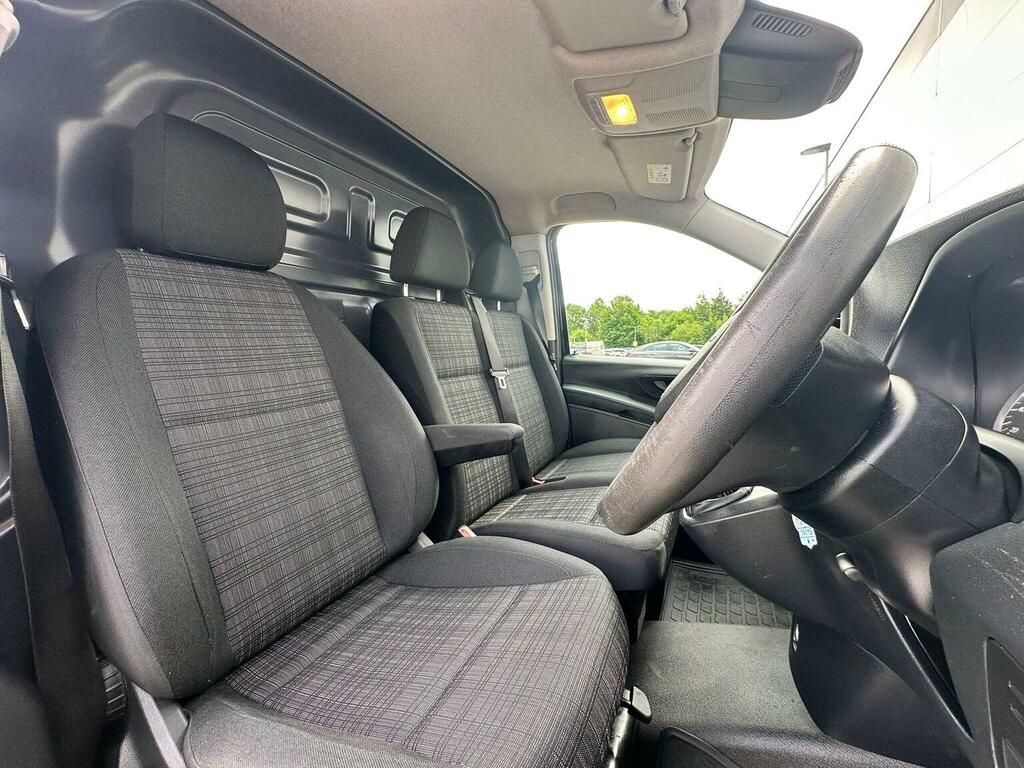 Mercedes-Benz Vito 114 Bluetec White #21