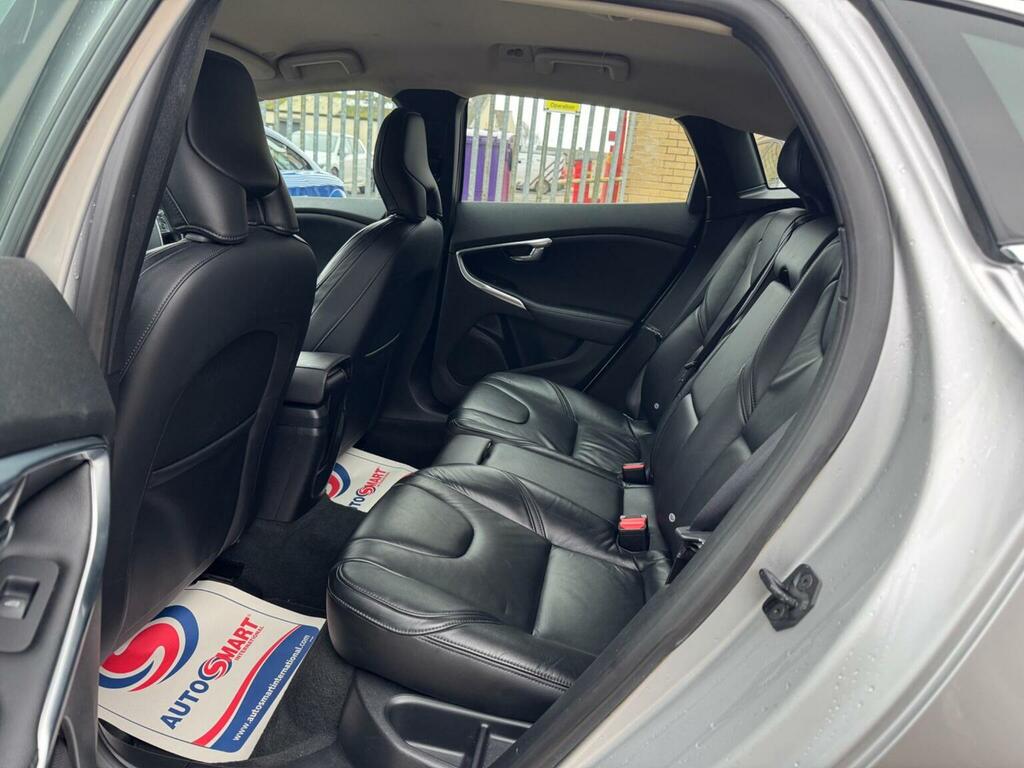 Volvo V40 1.6 D2 R-design Lux Blue #15