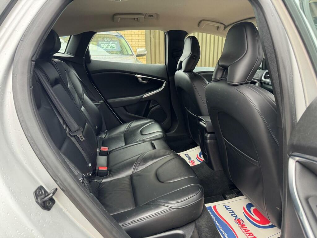 Volvo V40 1.6 D2 R-design Lux Blue #11