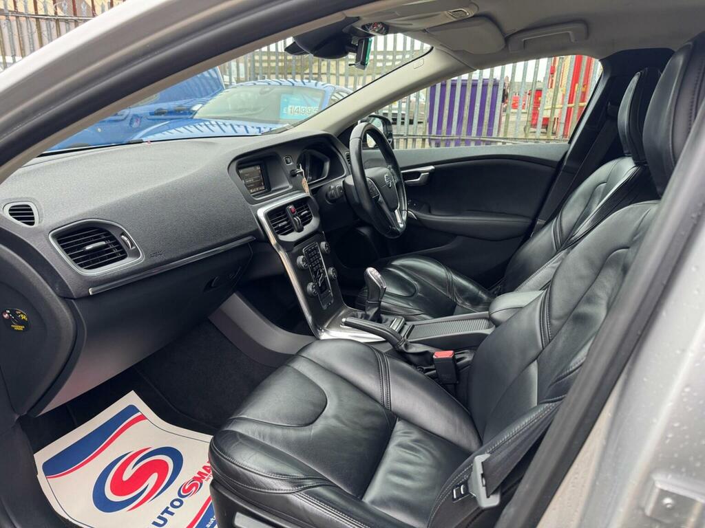 Volvo V40 1.6 D2 R-design Lux Blue #13
