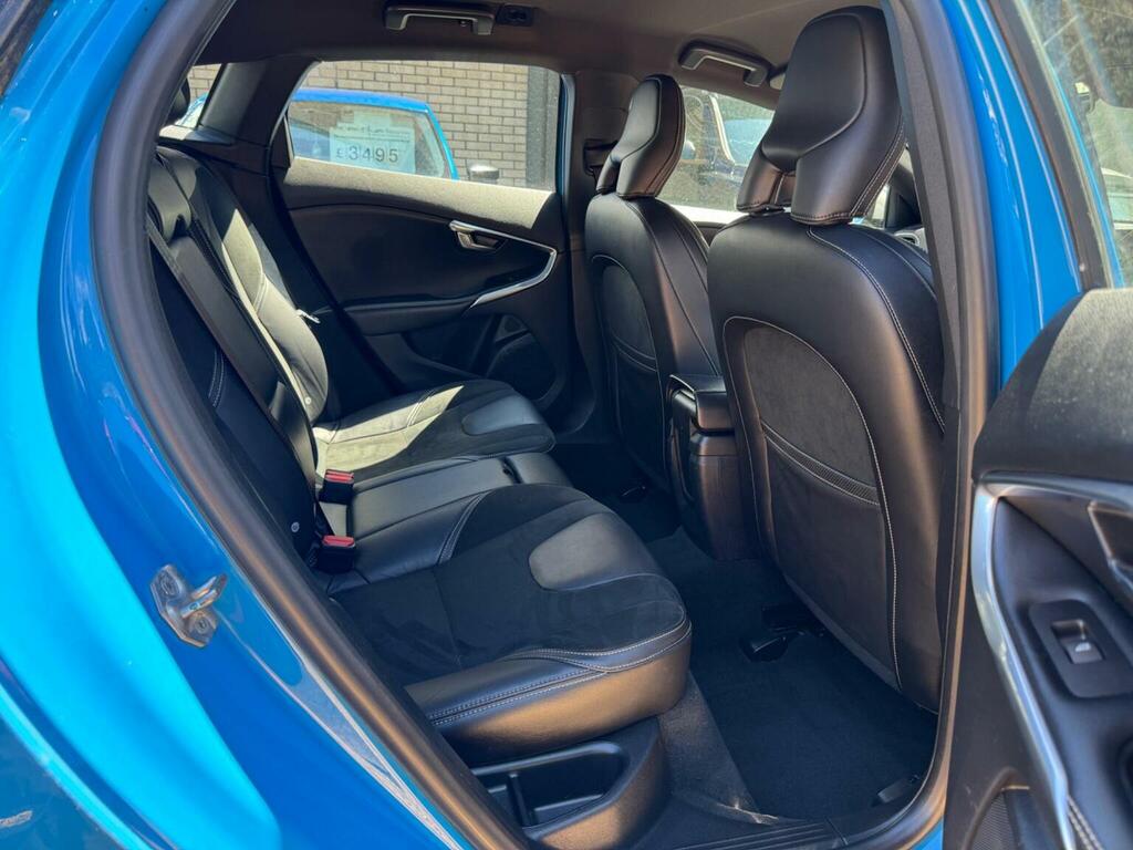 Volvo V40 Hatchback Blue #14