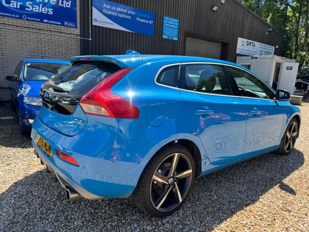 Volvo V40 Hatchback Blue #19