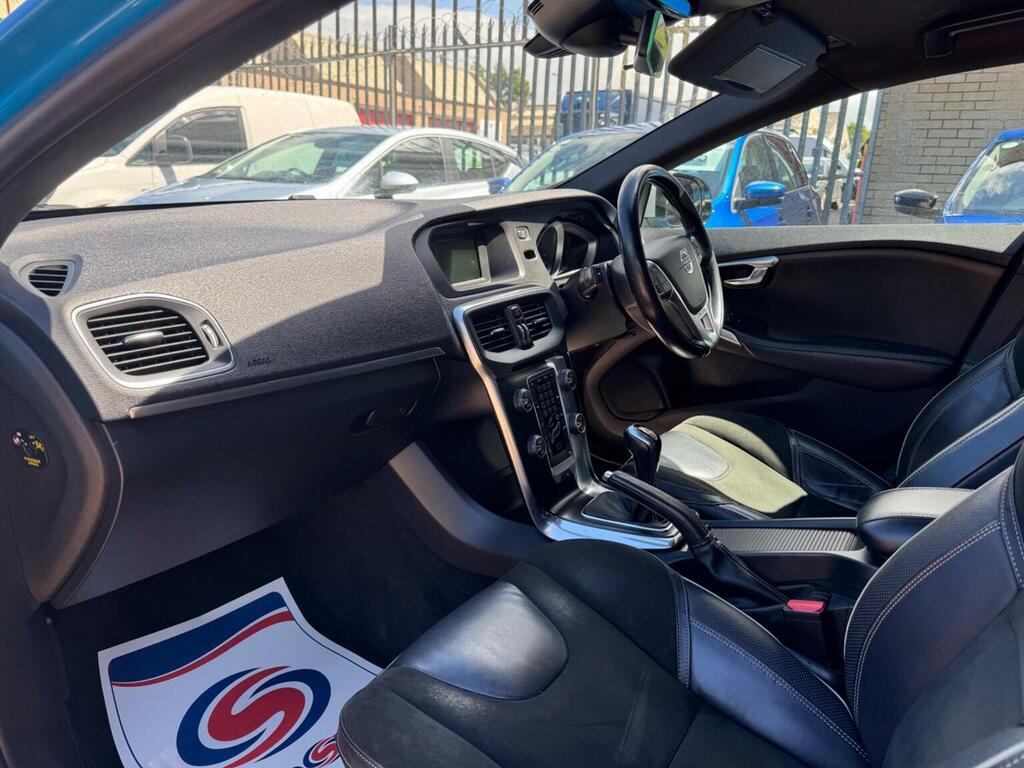 Volvo V40 Hatchback Blue #9